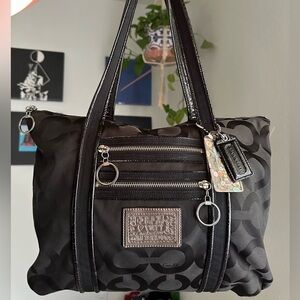 Black Coach Poppy Op Art Glam Tote 🩷